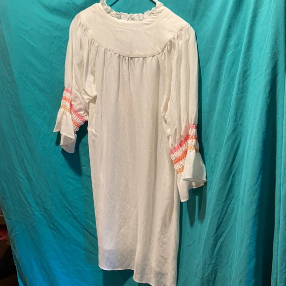 Tunic - Picture 2 of 11